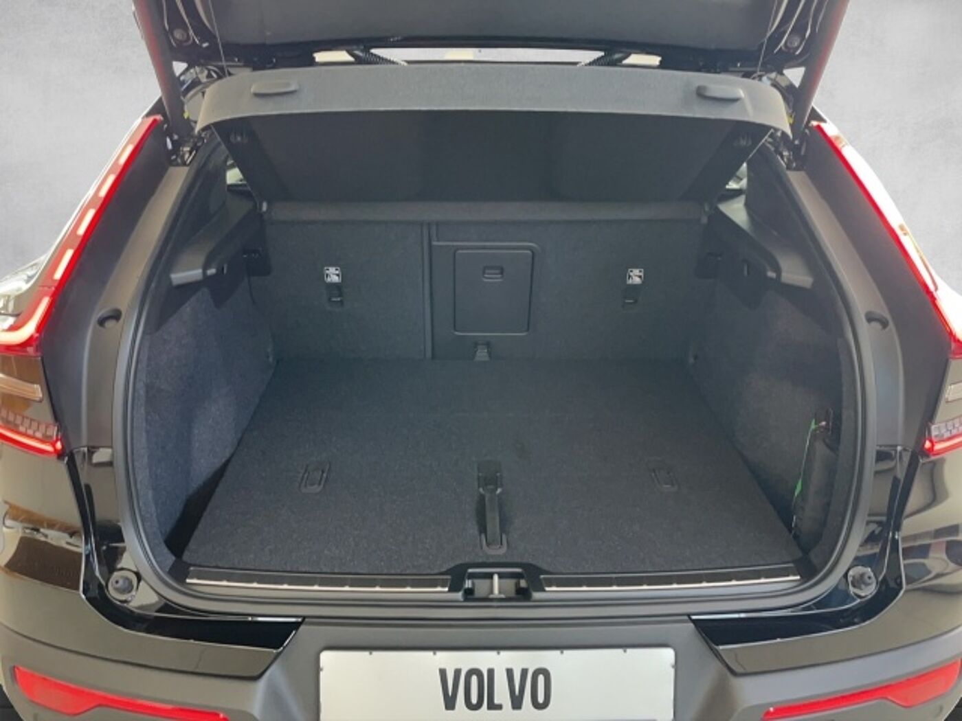 Volvo  C40 Recharge Plus Twin Motor AWD